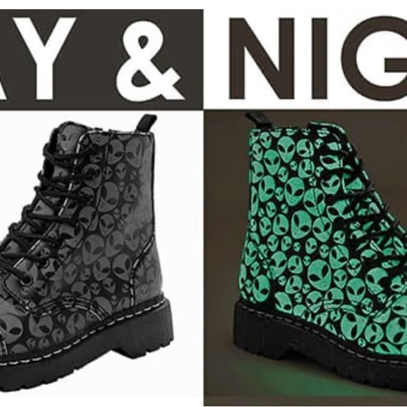 TUK Glow in the Dark Alien Boots - Picture 4 of 4